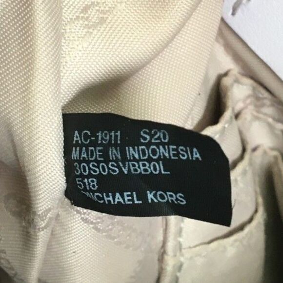 Michael Kors Viv Extra-Small Pebbled Leather Backpack Lavender Mist Soft Lylac - Picture 10 of 15